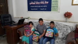 مركز ارشاد الكريعات: الحاج/ عز الدين الكواز يتبرع بالحقائب والقرطاسية للطلبة والطالبات 